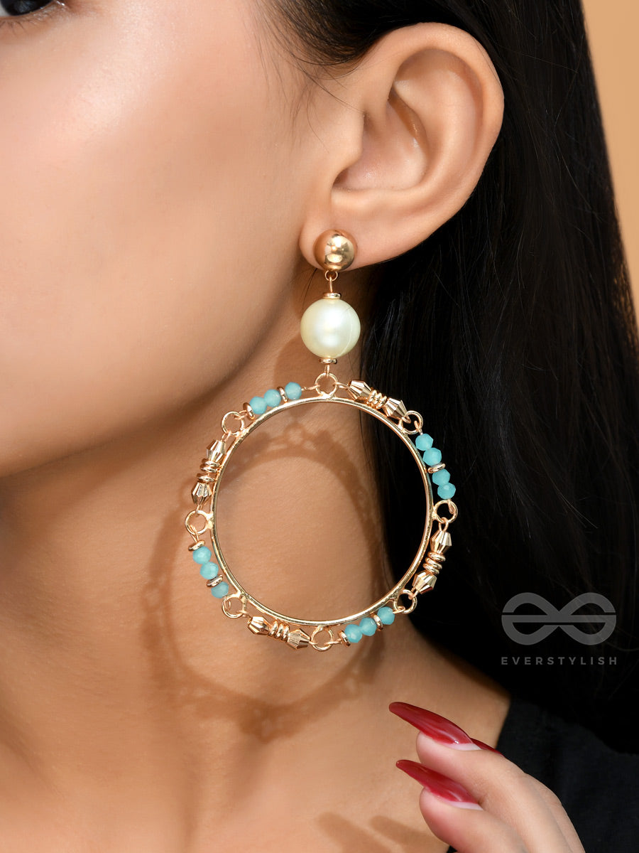 Merry-'Gold'-Round- Golden Embellished Earrings