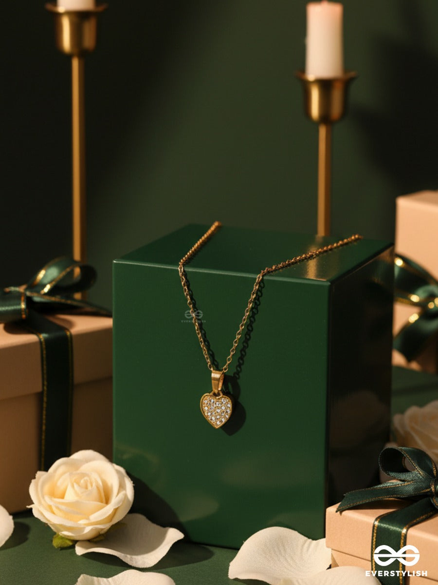 Giora Italia - Heart Dust – Stainless Steel 18K Gold Plated Anti-Tarnish Pavé Heart Pendant Necklace