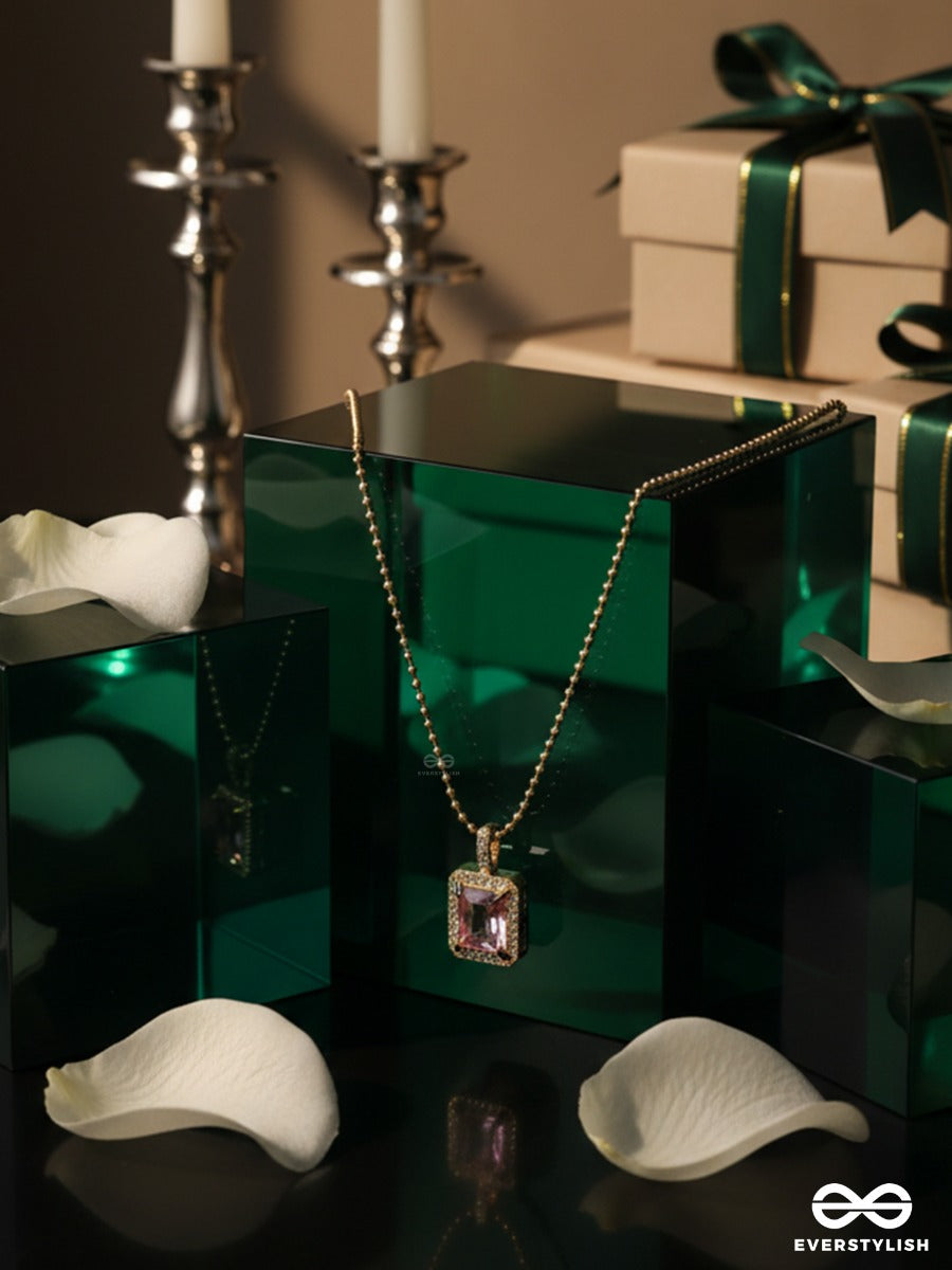 Giora Italia - Blush Signet – Stainless Steel 18K Gold Plated Anti-Tarnish Pink Stone Pendant Necklace