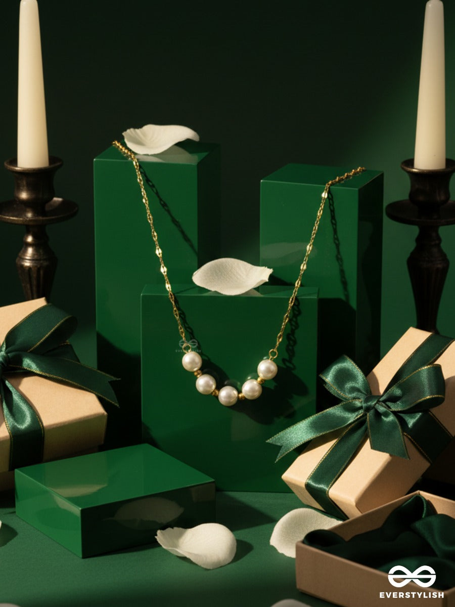 Giora Italia - Pearl Crest – Stainless Steel 18K Gold Plated Anti-Tarnish Pearl Necklace