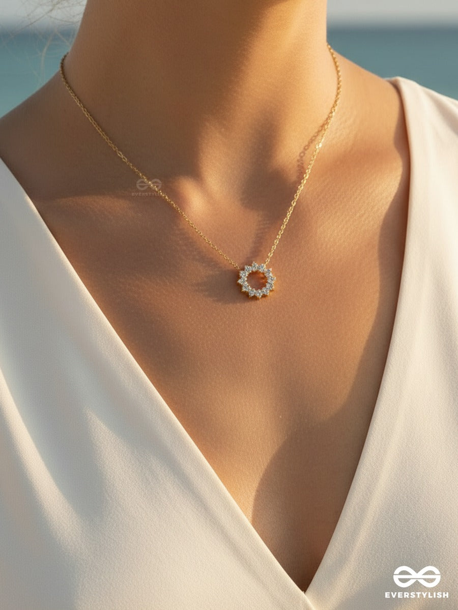 Giora Italia - Solara Ring – Stainless Steel 18K Gold Plated Anti-Tarnish Celestial Pendant Necklace