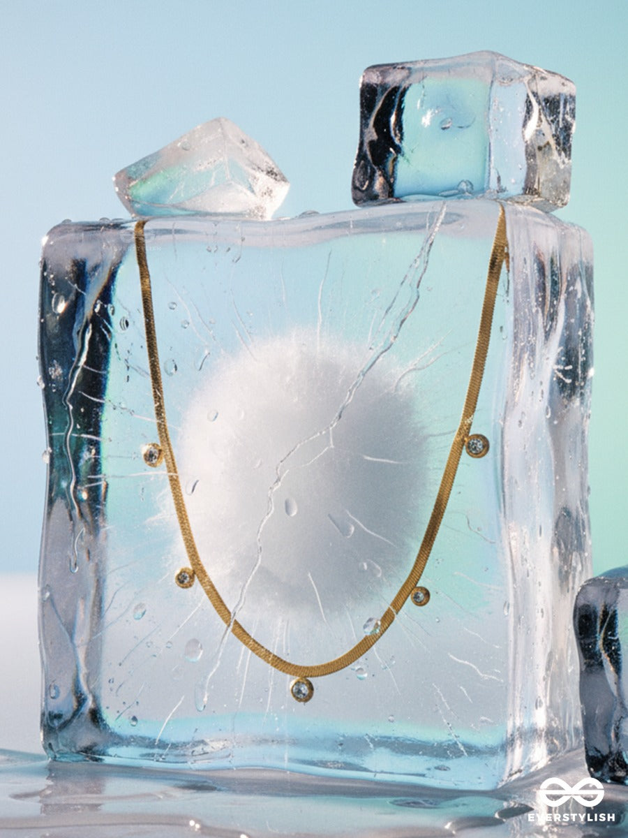 Giora Italia - Ravelin Flow – Stainless Steel 18K Gold Plated Anti-Tarnish Detail Neckpiece
