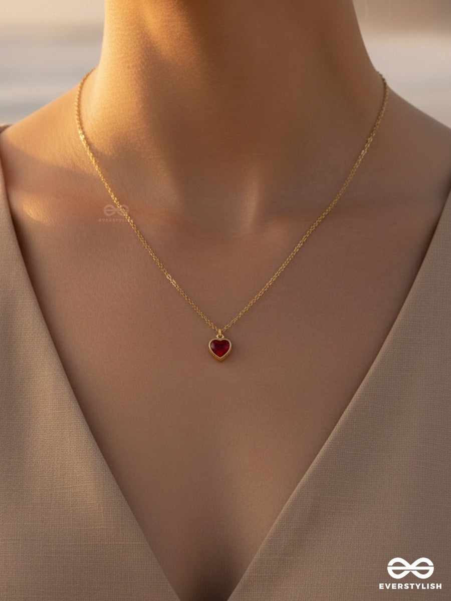 Giora Italia - Ruby Fleur – Stainless Steel 18K Gold Plated Anti-Tarnish Mini Heart Pendant Necklace