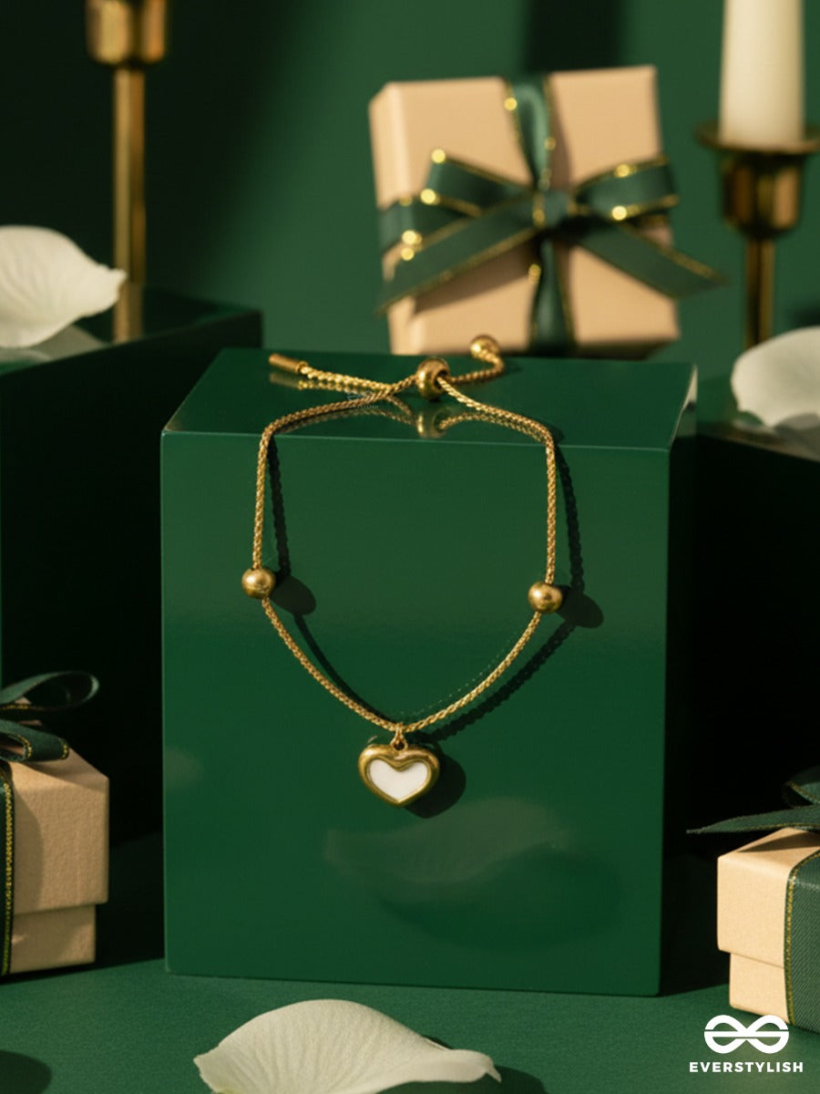 Giora Italia - Ivory Emblem – Stainless Steel 18K Gold Plated Anti-Tarnish Enamel Heart Bracelet