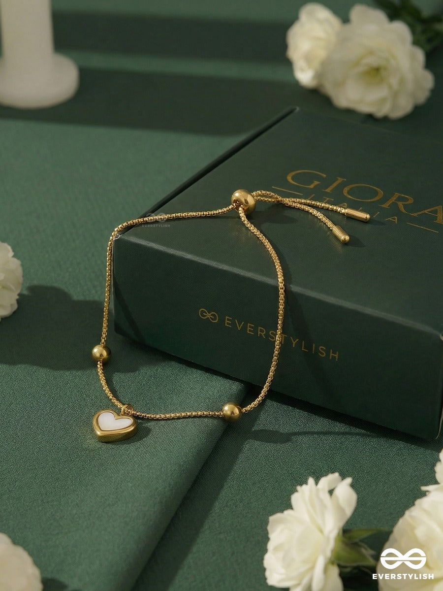Giora Italia - Ivory Emblem – Stainless Steel 18K Gold Plated Anti-Tarnish Enamel Heart Bracelet