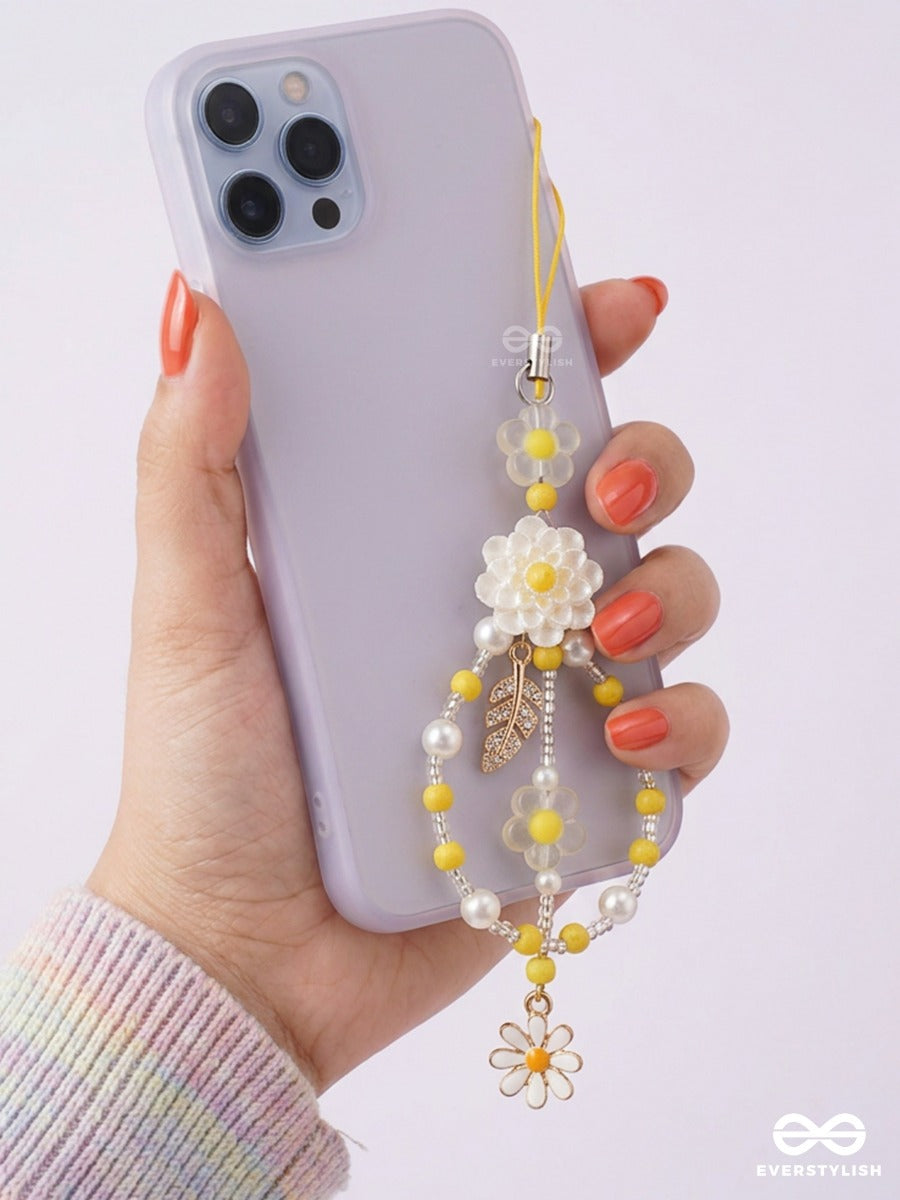 Sunshine Loop – Daisy Phone Charm With Pearl Details