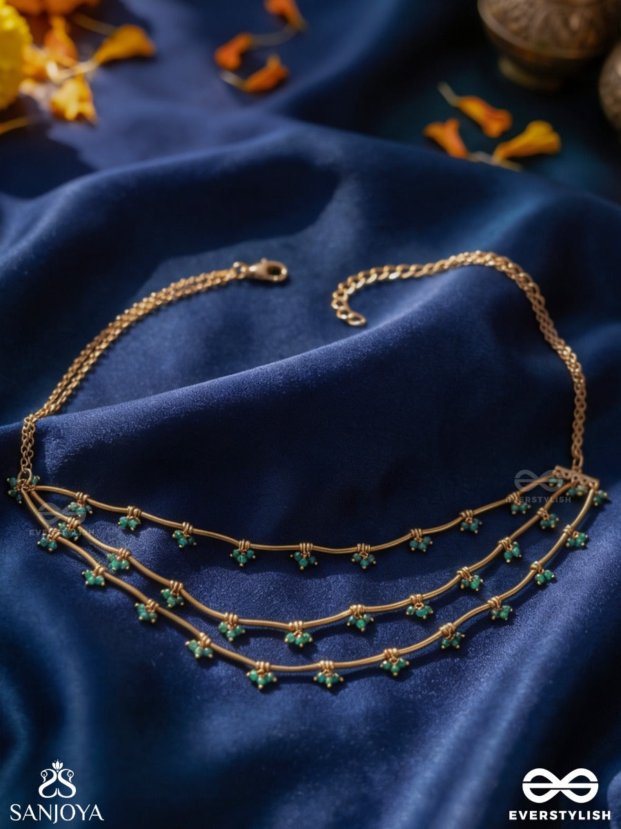 Zareefa – Graceful And Elegant – Delicate Three-Layer Choker With Emerald Green Bead Clusters And Fine Golden Chains