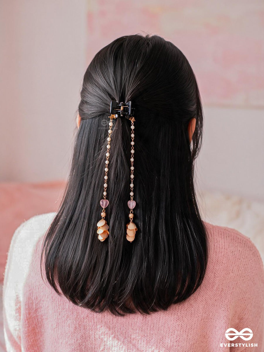 Pearl Coast – Set Of 2 Gold-Tone Hair Accessories With Shell Charms