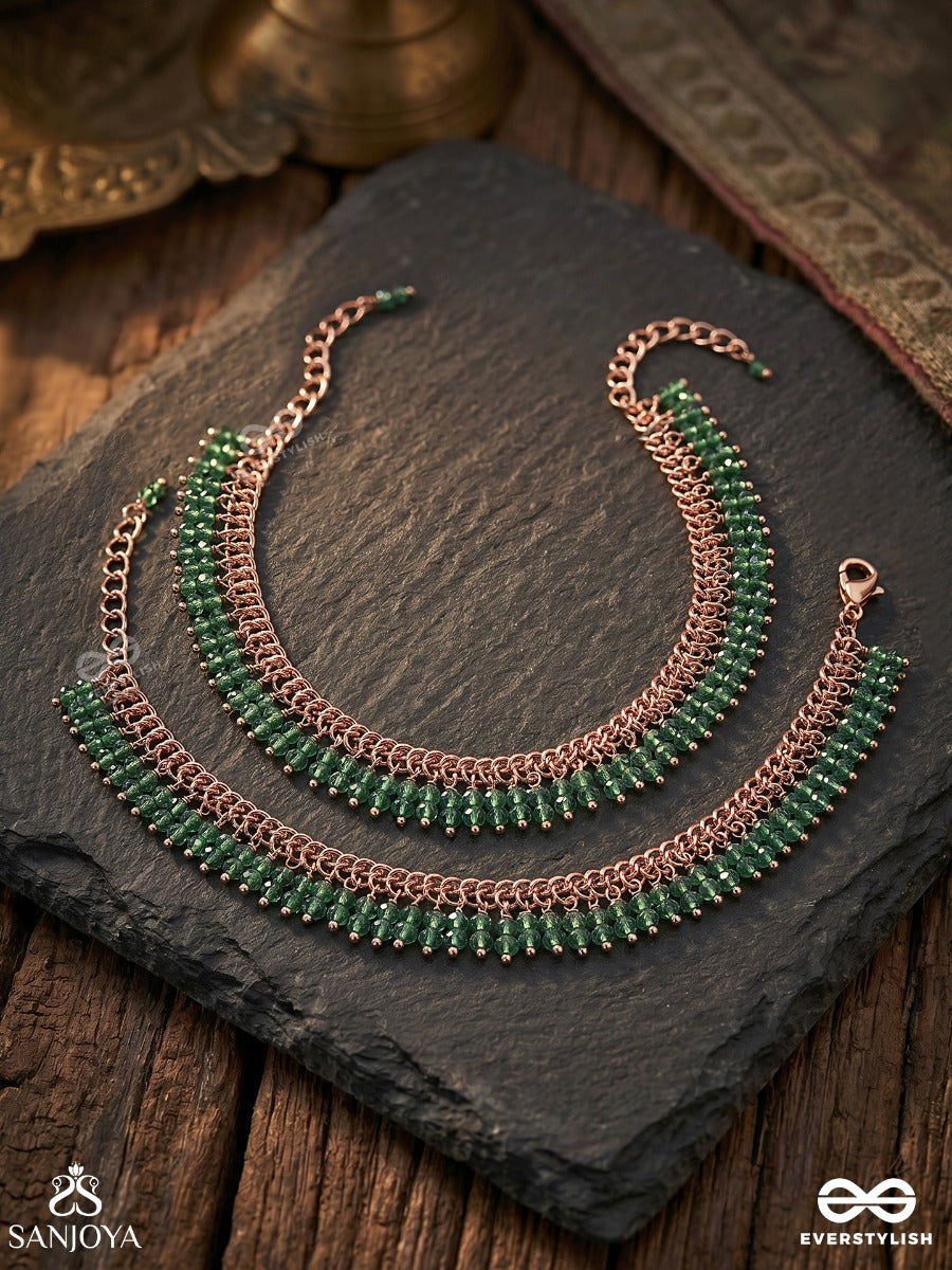 Vanaraji – Forest Of Greenery – Elegant Pajeb Set Of 2 With Emerald Beadwork, Golden Chain Detailing And Delicate Finish