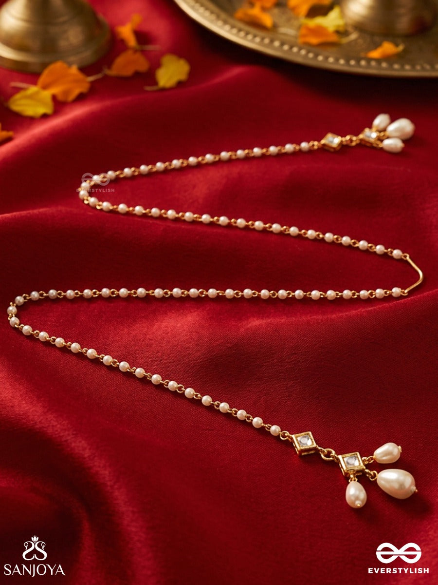Muktasira – Pearl Line – Elegant Face Let With Delicate Gold-Tone Chain Drapes, Pearl-Like Bead Details And Floral End Accents