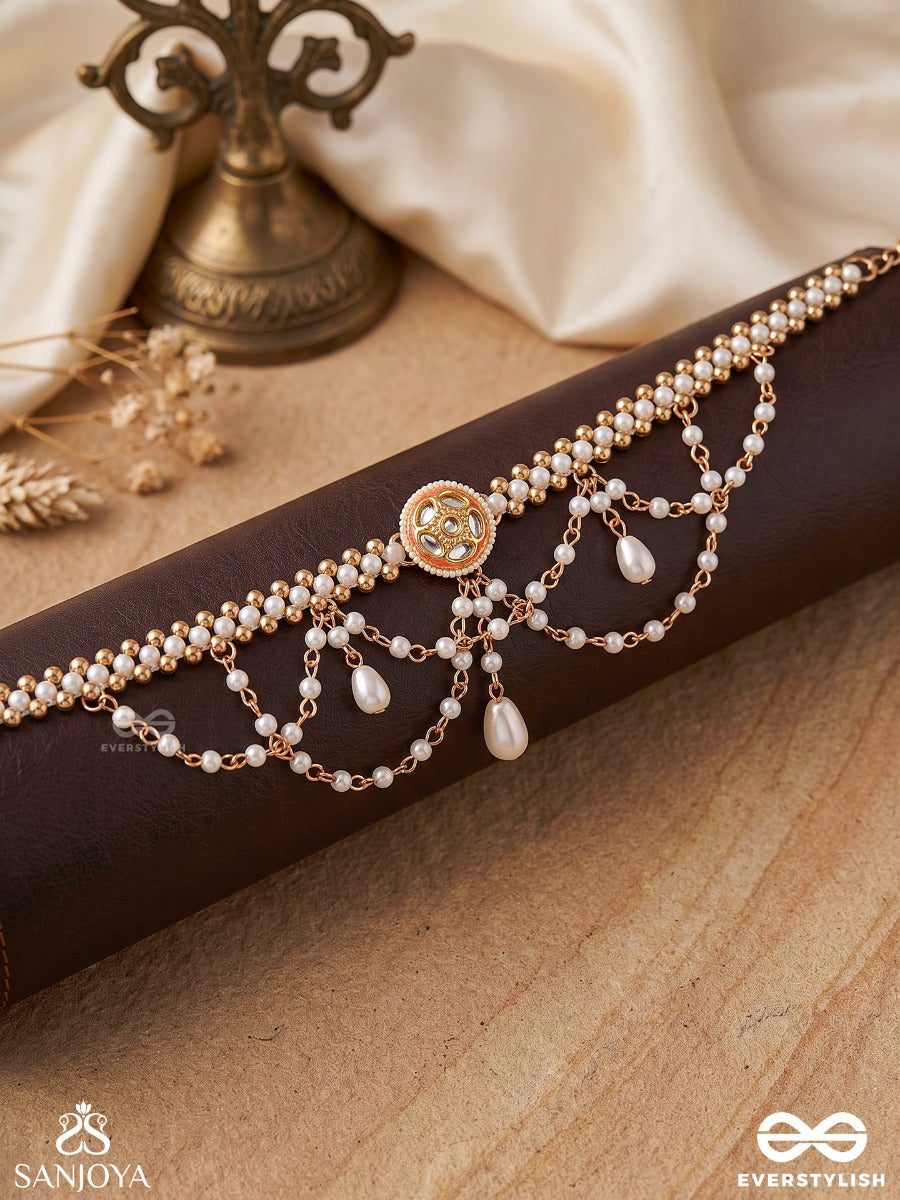 Taniraa – Gentle Stream – Heritage Armlet (Single) With Triple Pearl Strands, Floral Medallion And Delicate Pearl Vine Chains