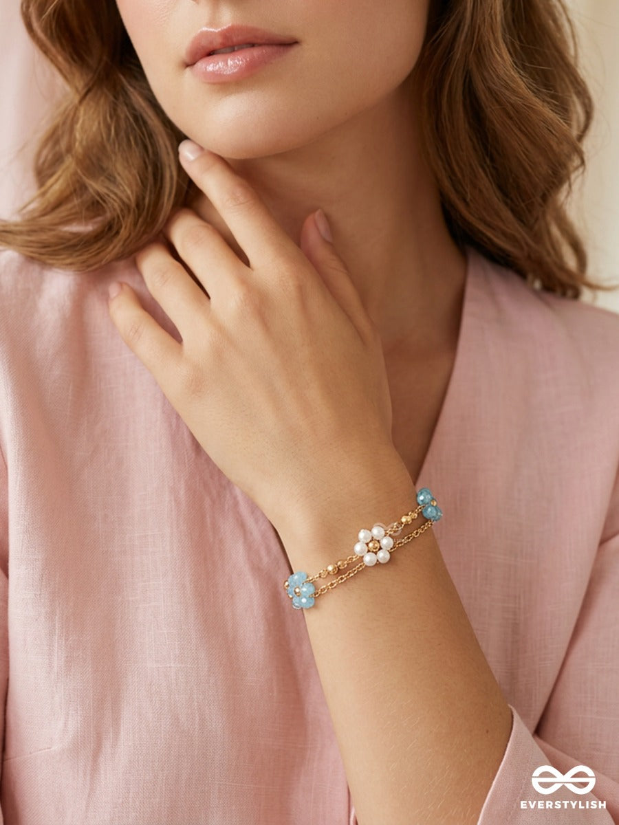 Blue Dahlia – Delicate Gold-Tone Bracelet With Blue Flowers And Pearl Clusters