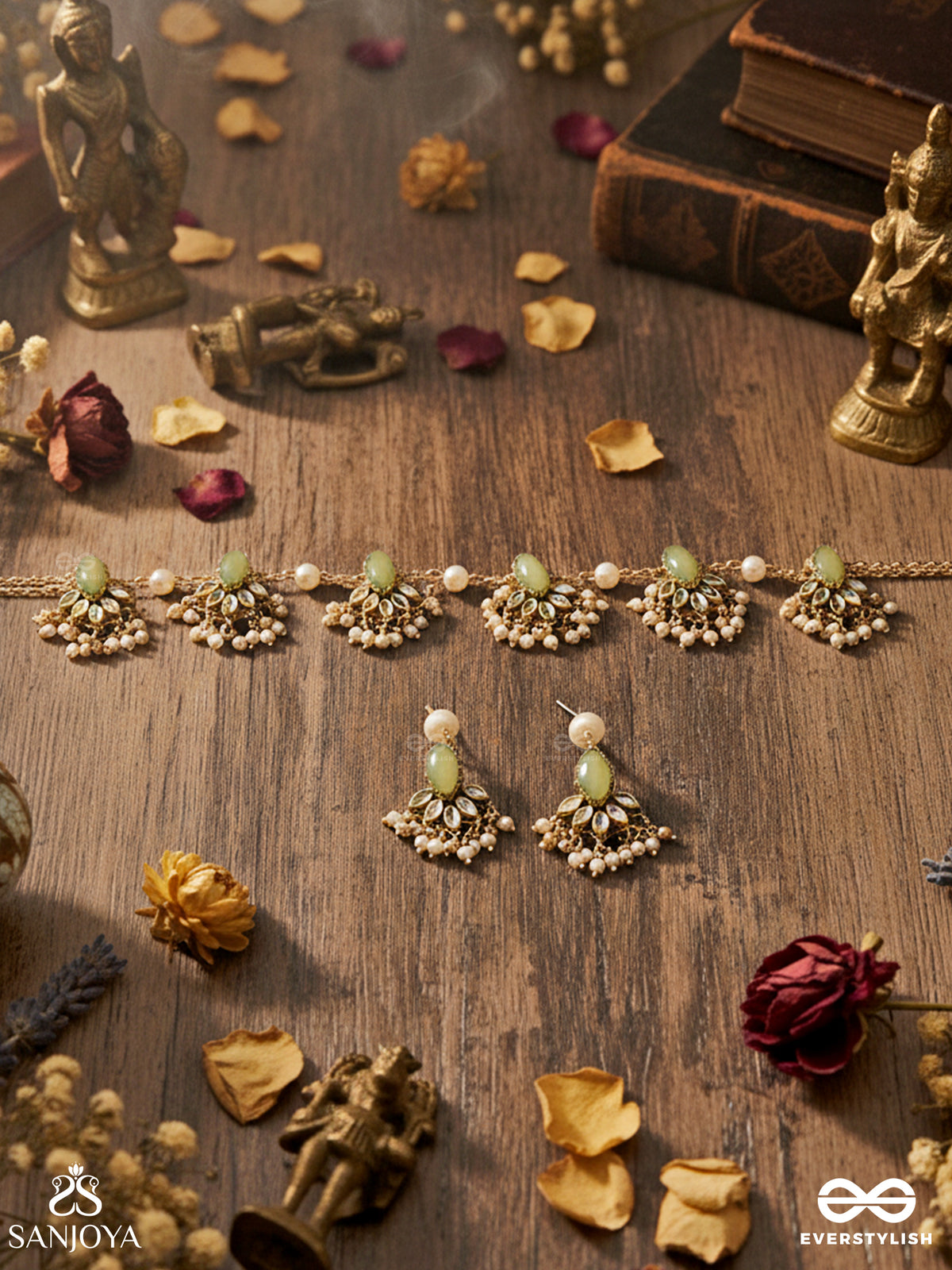 Kshamini - Graceful Lady - Delicate Kundan Set With Neckpiece And Earrings