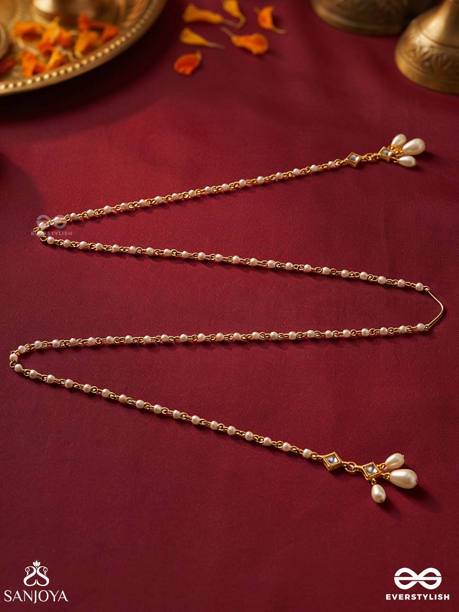 Muktasira – Pearl Line – Elegant Face Let With Delicate Gold-Tone Chain Drapes, Pearl-Like Bead Details And Floral End Accents
