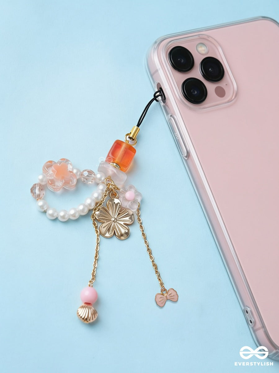 Pink Daydream – Pastel Phone Charm With Floral Details And Pearl Cloud