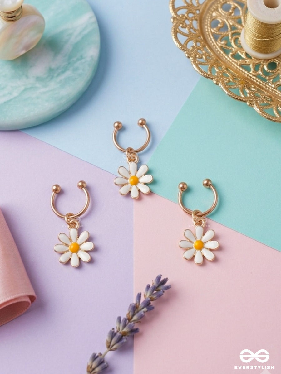 Sunkiss – Gold-Tone Daisy Hair Accessory Set Of 3 With White Enamel Charms
