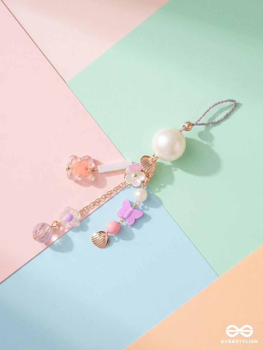Peachy Keen – Pastel Phone Charm With Flower Details