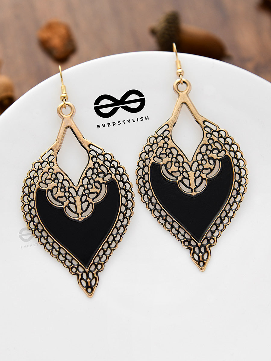 The Perpetual Beauty - Casual Dangler Earrings