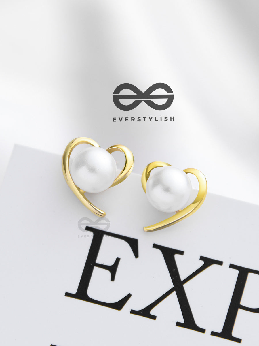 The Heart Of Gold- Golden Pearl Stud Earrings
