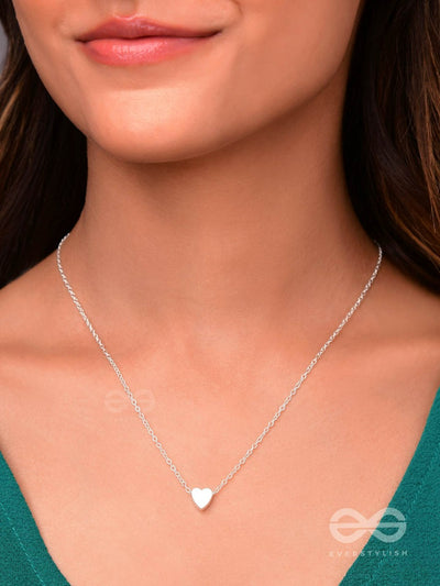The Dainty Heart Neckpiece - Silver