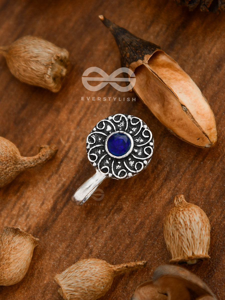 The Embellished Whirlwind - Oxidised Non-Pierced Nosering (Navy Blue)