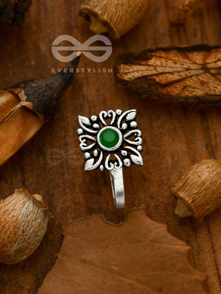 The Geometric Motifs - Intricate Non Pierced Nose-Pin (Emerald Green)