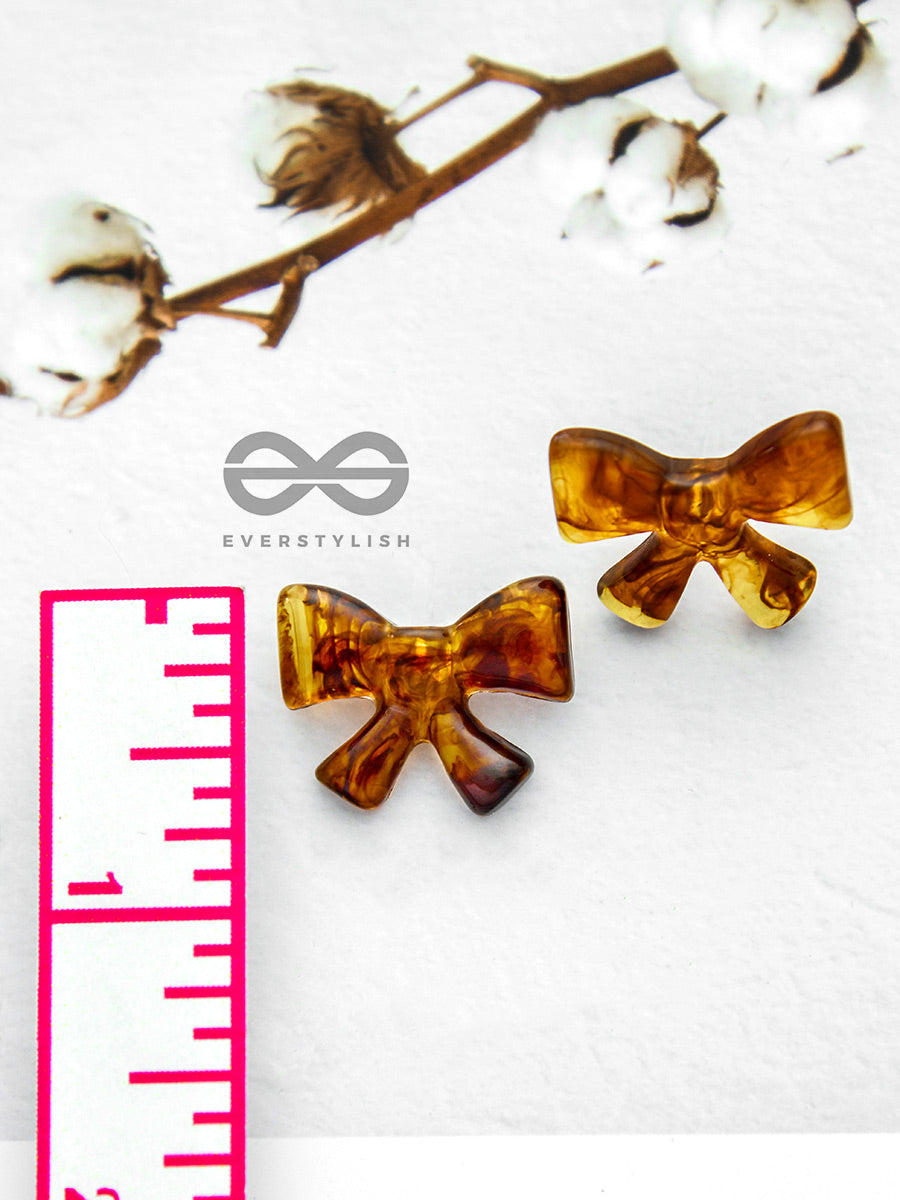 Bow-Tiful - Champagne Resin Stud Earrings