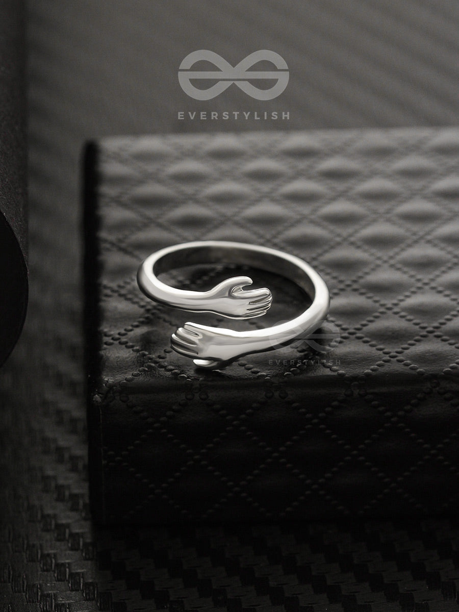 Hugs Of Affection - Casual Silver Ring