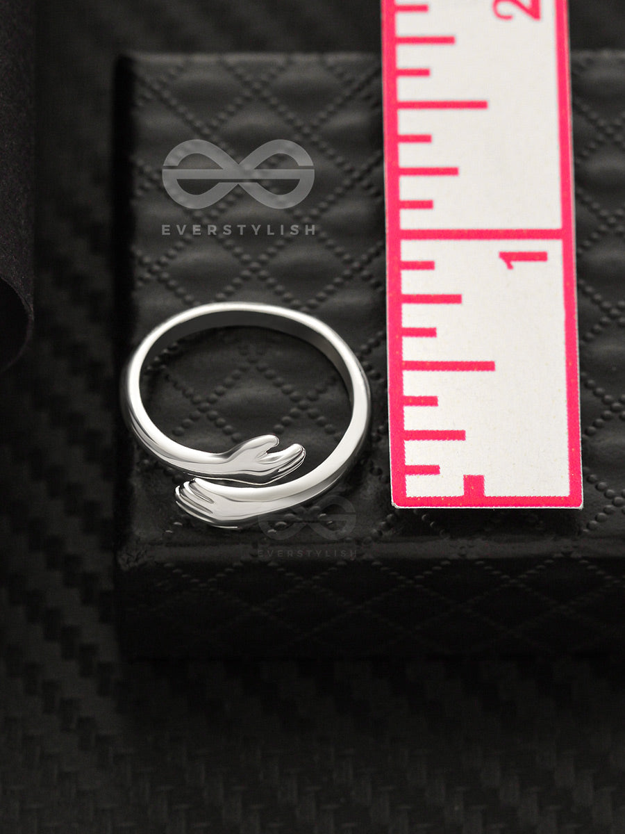 Hugs Of Affection - Casual Silver Ring