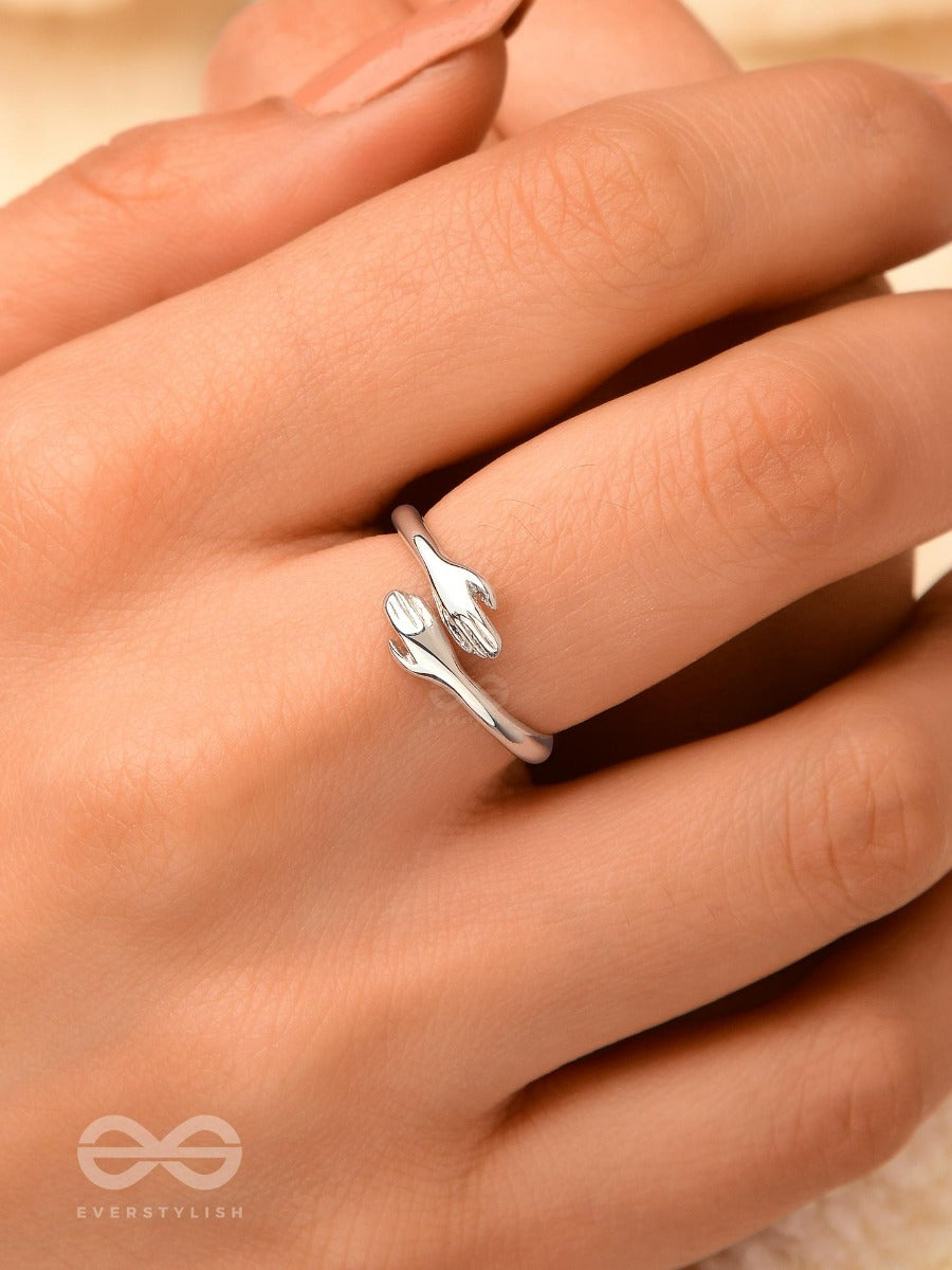 Hugs Of Affection - Casual Silver Ring