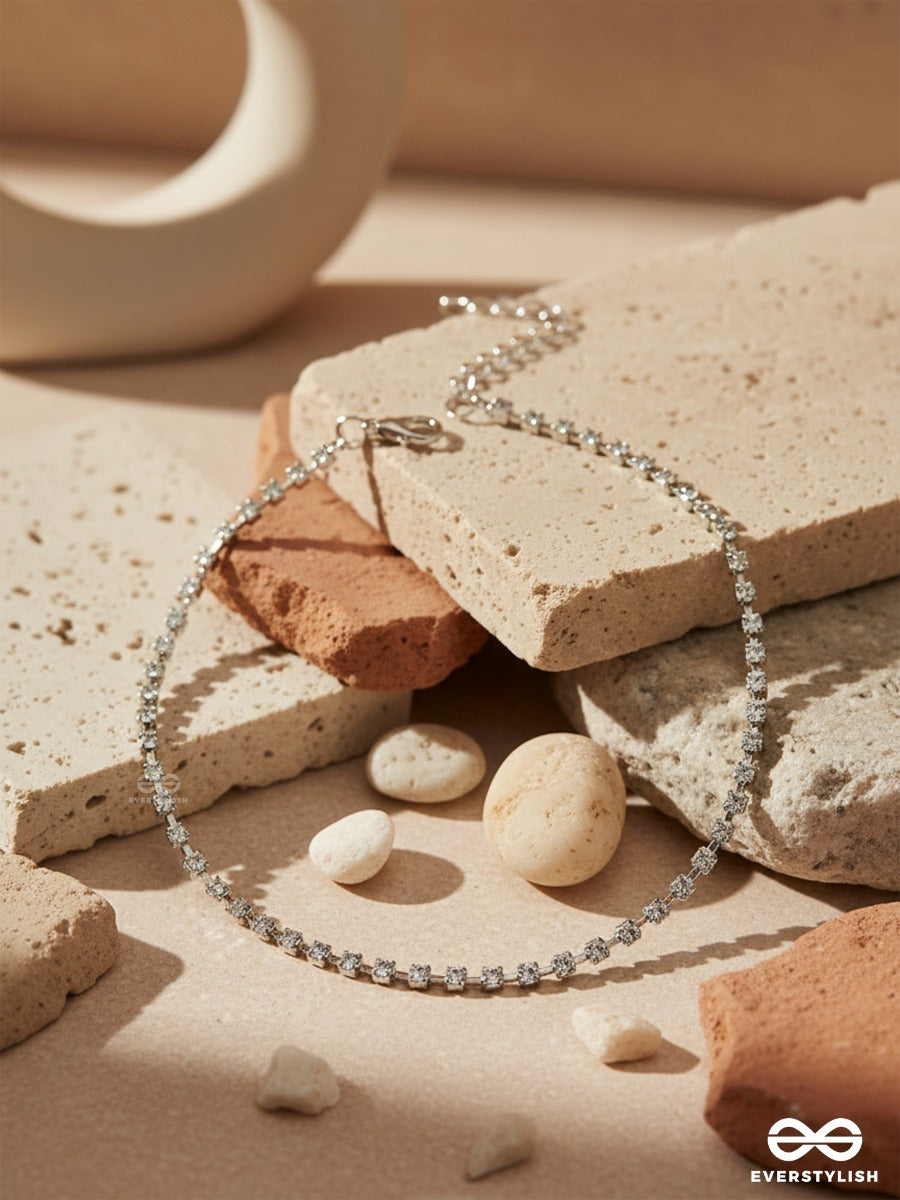 Elegance Around My Neck - Silver Statement Neckpiece