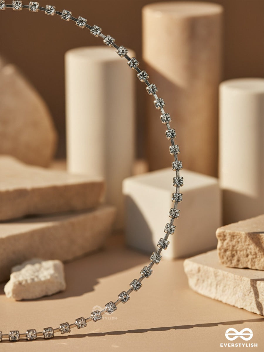 Elegance Around My Neck - Silver Statement Neckpiece