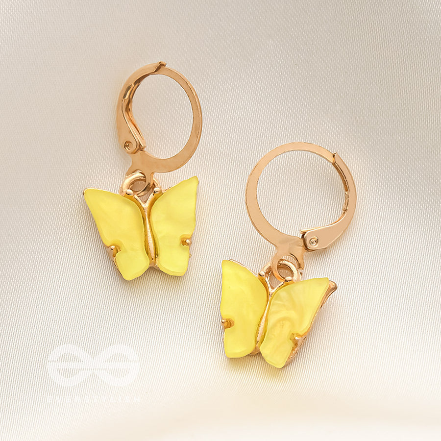 Take The Sky Like A Butterfly - Cute Golden Dangler Earrings (Light Yellow)