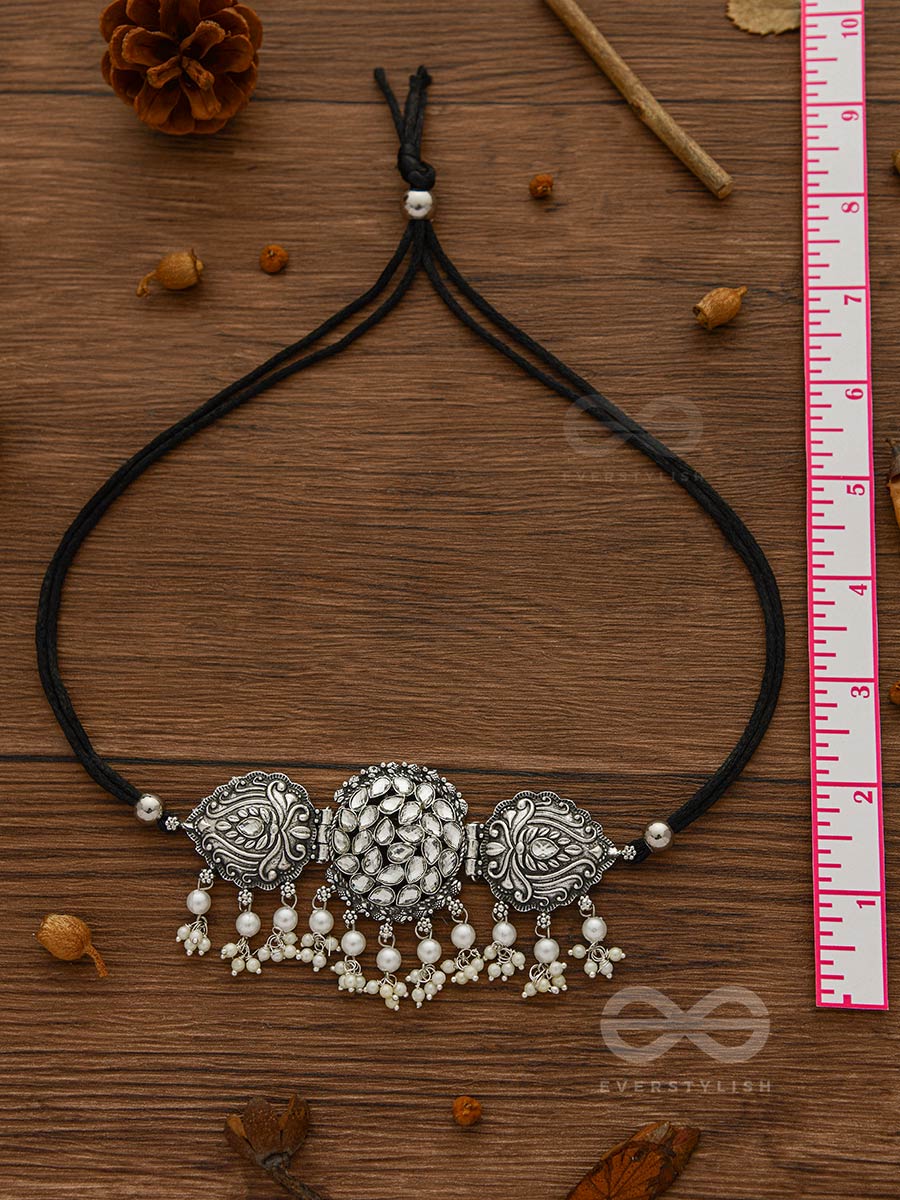 The Intricate Epitome - Embellished Oxidised Set Of Choker And Earrings (White)