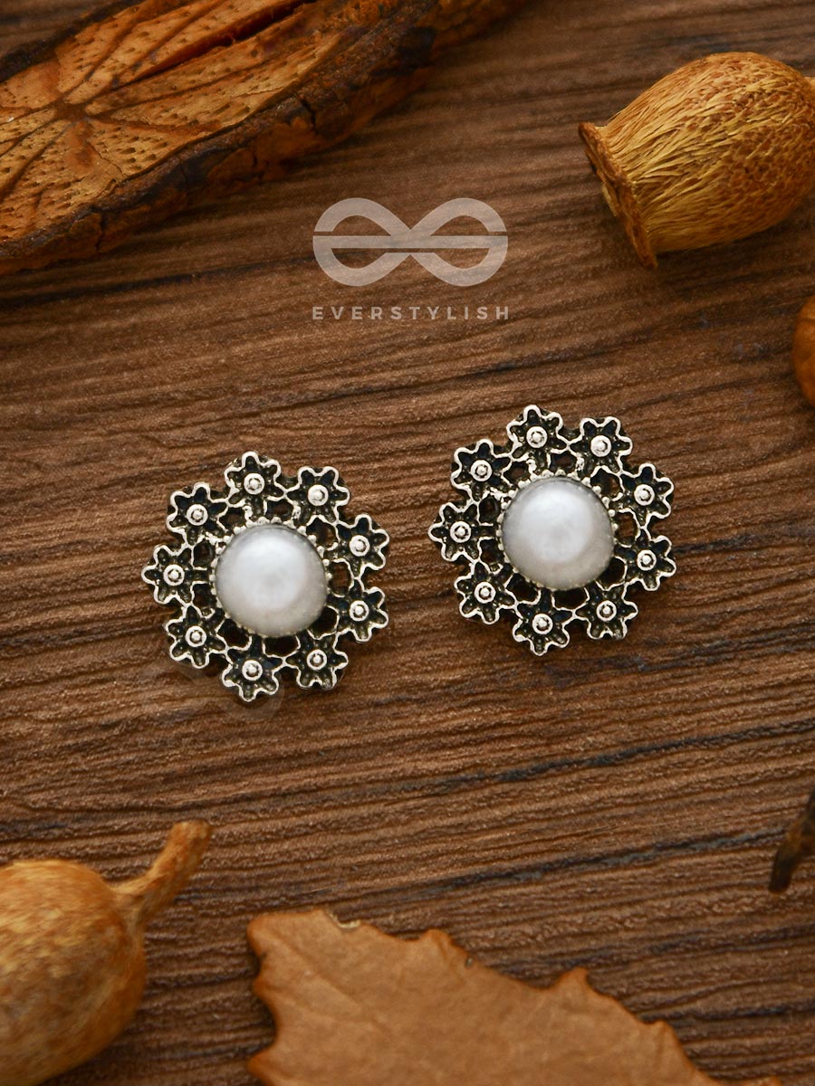 Pearl In A Garden - Tiny Trinket Earrings