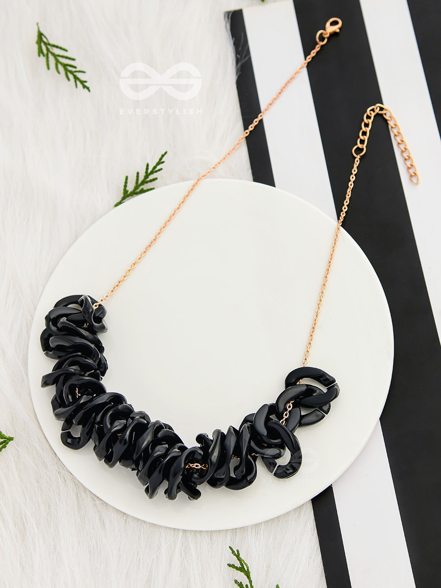 A Chunk Of Chic- Golden Statement Neckpiece