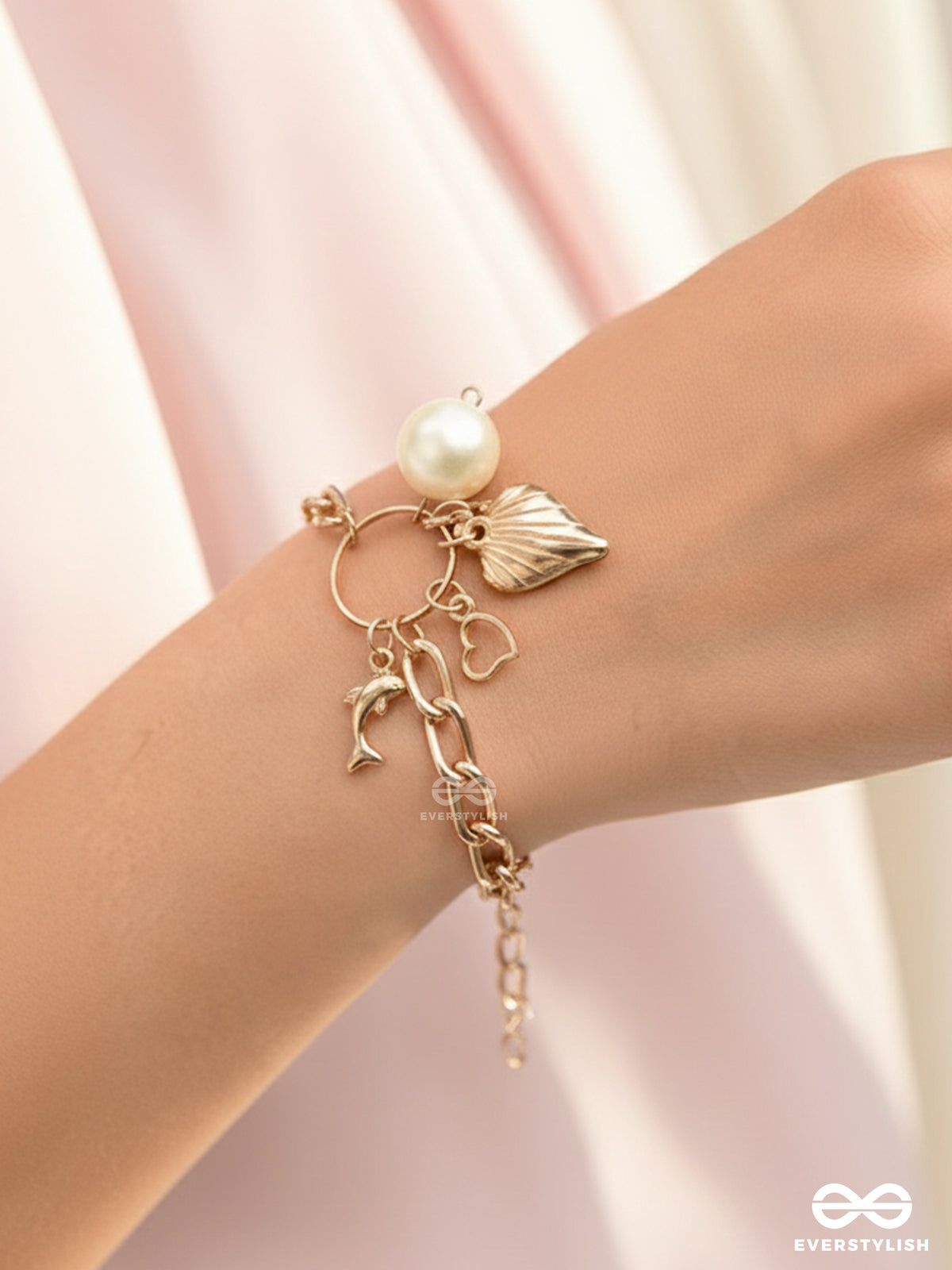 Life's A Beach - Sea-Lover's Statement Bracelet