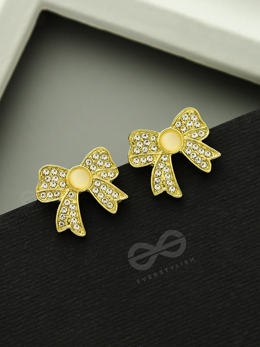 Perfect Presents- CZ And Pearls Studded Golden Earrrings