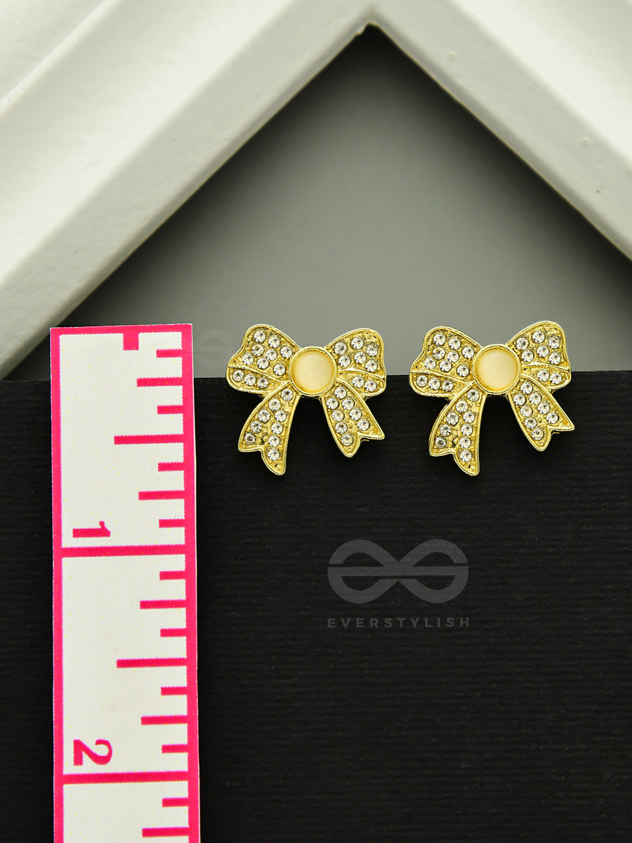 Perfect Presents- CZ And Pearls Studded Golden Earrrings