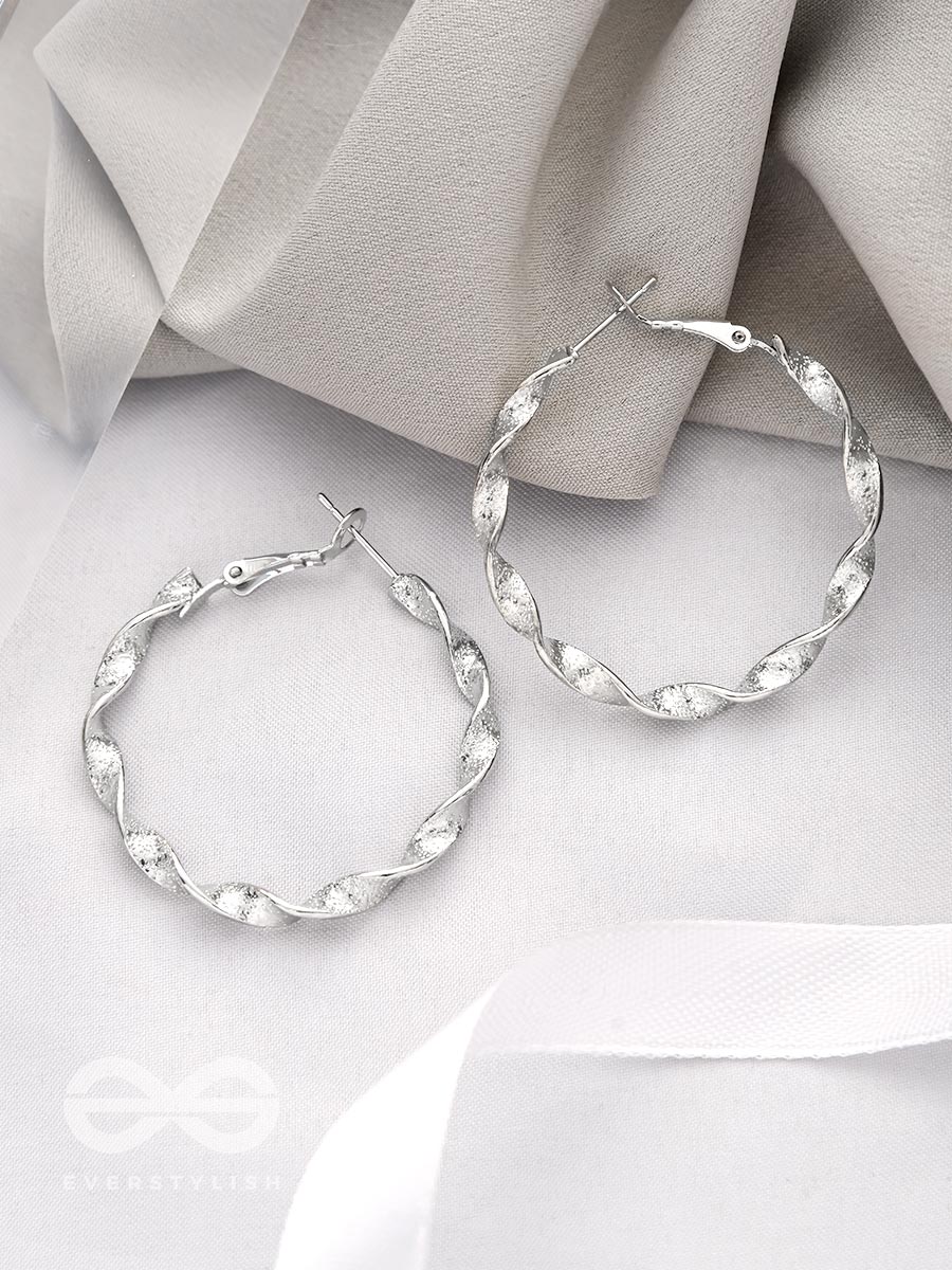 The Ruffled Ring- Minimalist Silver Hoops