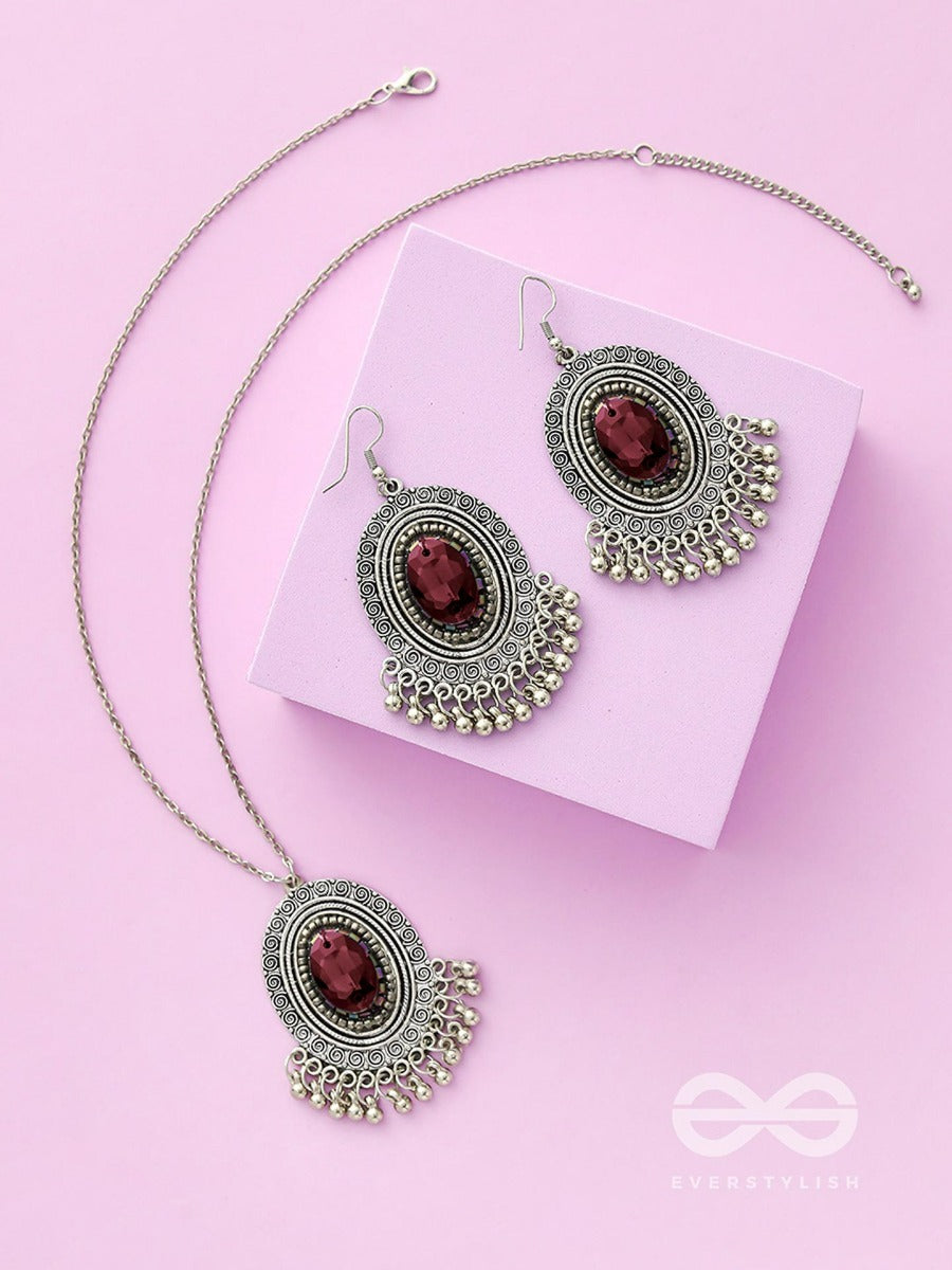 The Victorian Spell - Purple Crystals Silver Necklace And Earrings Set