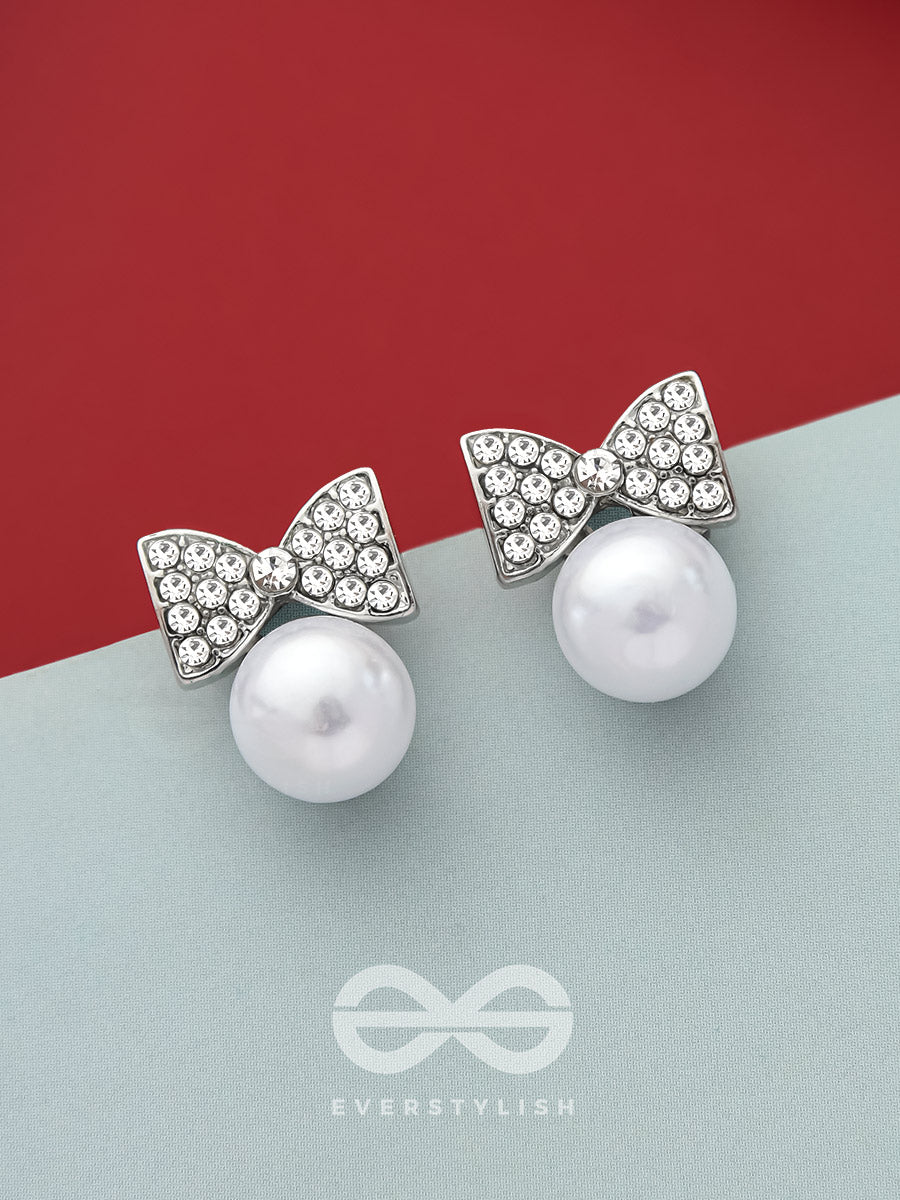 Bow-Toons- Silver Rhinestones And Pearl Earrings