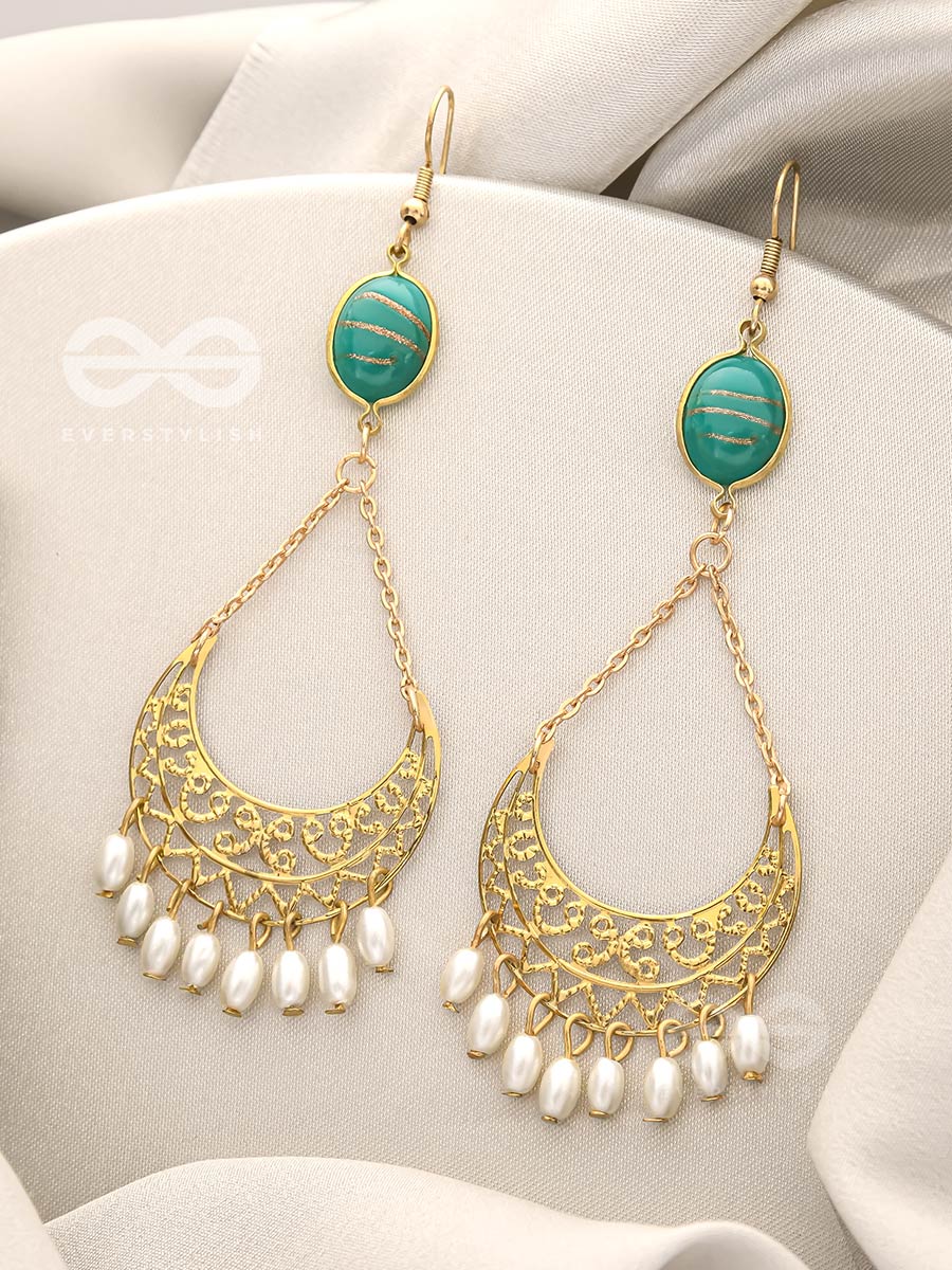 Over The Moon- Golden Stone And Pearls Earrings