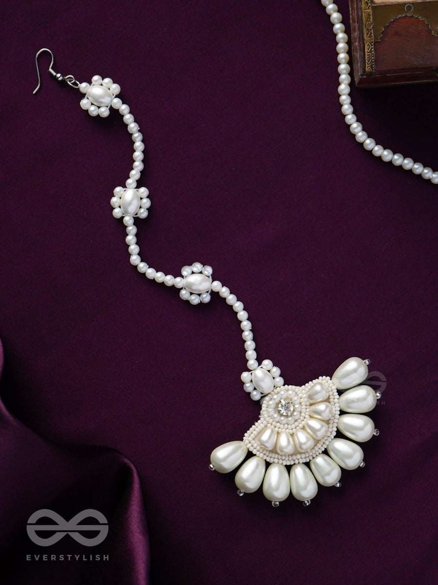 Saikavali - Decorated With Pearls - Stone, Beads And Pearls Embroidered Maangtika