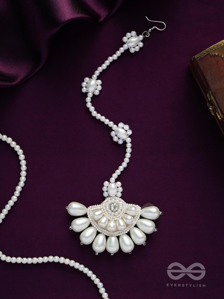 Saikavali - Decorated With Pearls - Stone, Beads And Pearls Embroidered Maangtika
