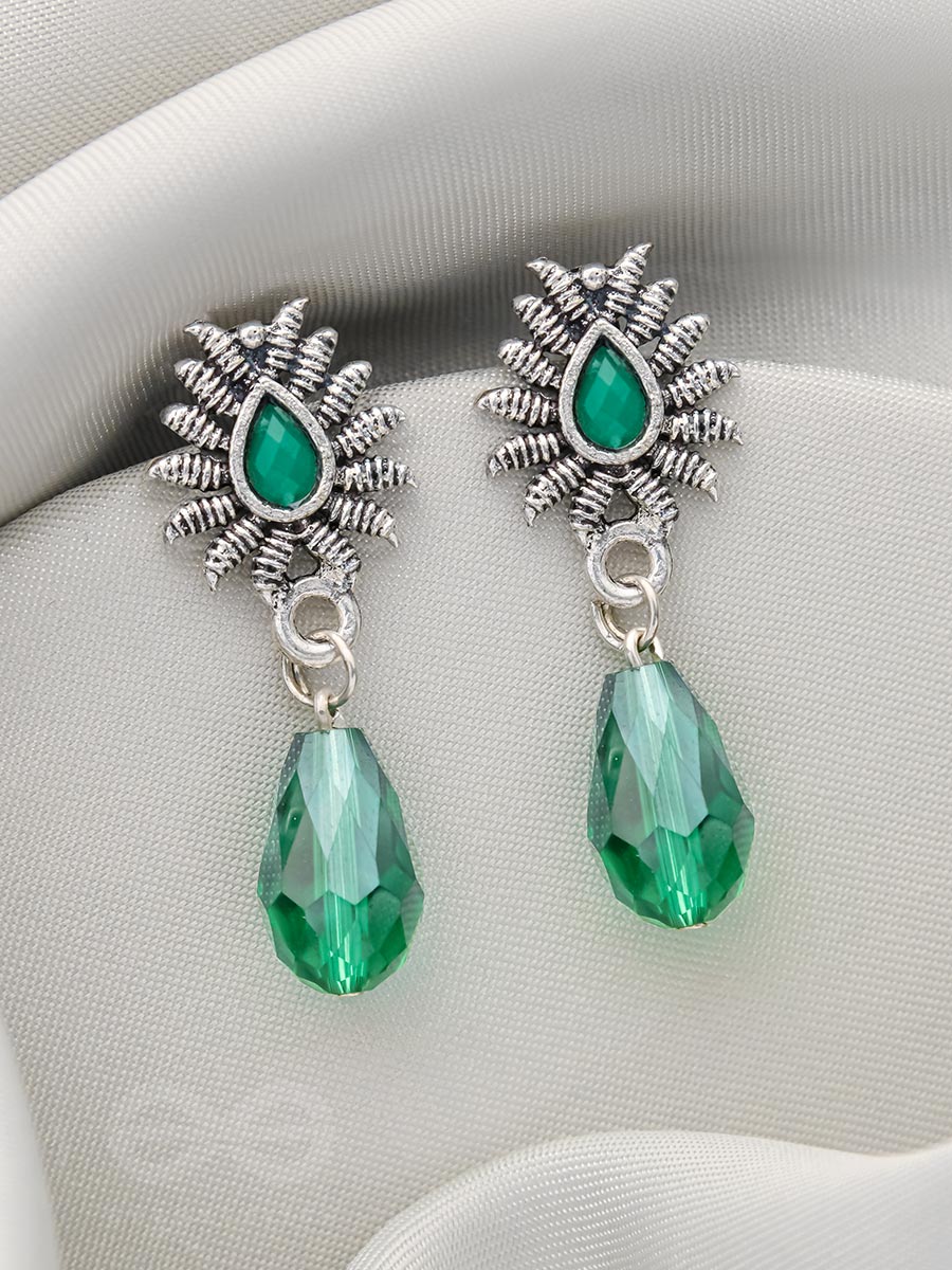 Drops Of Light- Tiny Trinket Earrings (Emerald Green)