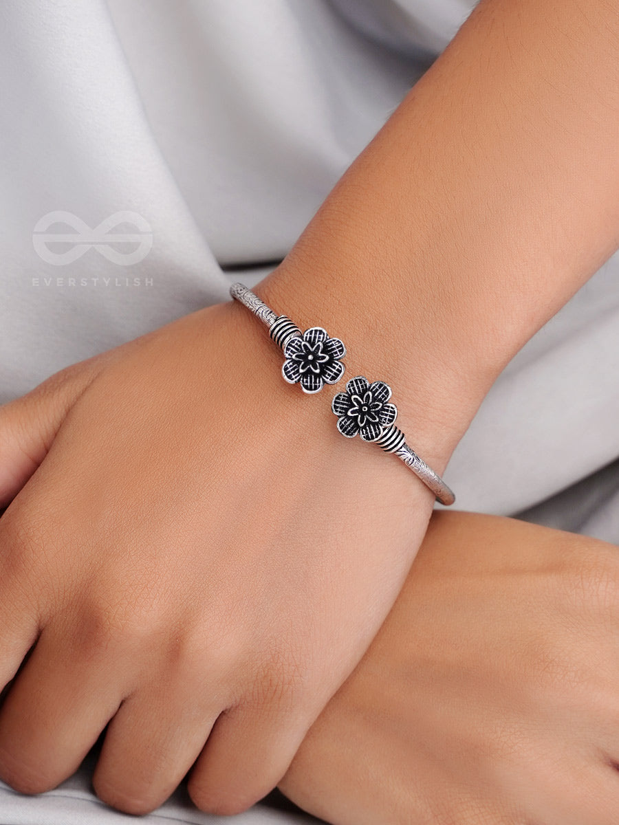 Fancy Florets - Oxidised Bangle Bracelet