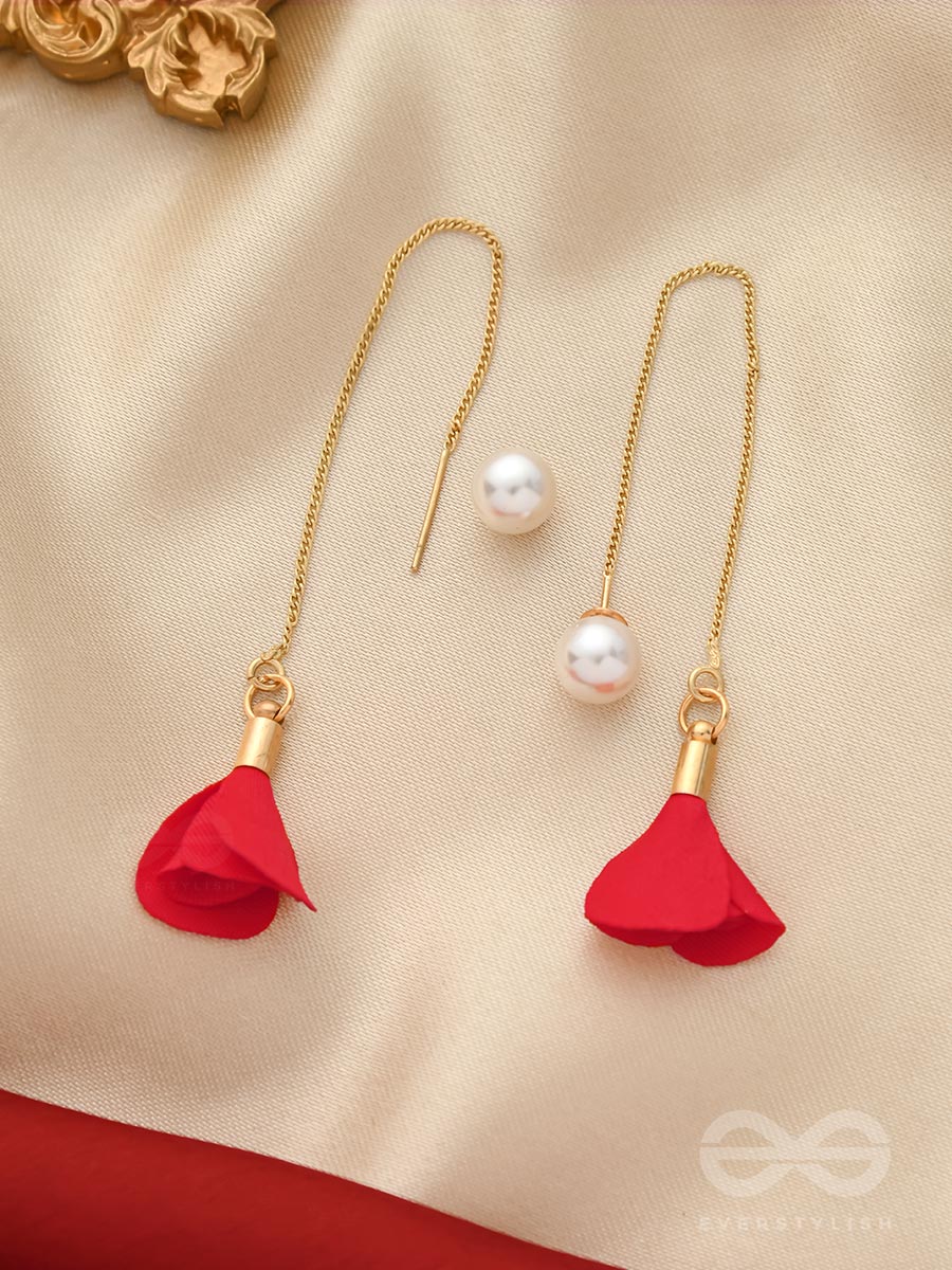 Hanging In Balance Pearl And Flowers Needle Earrings- Red