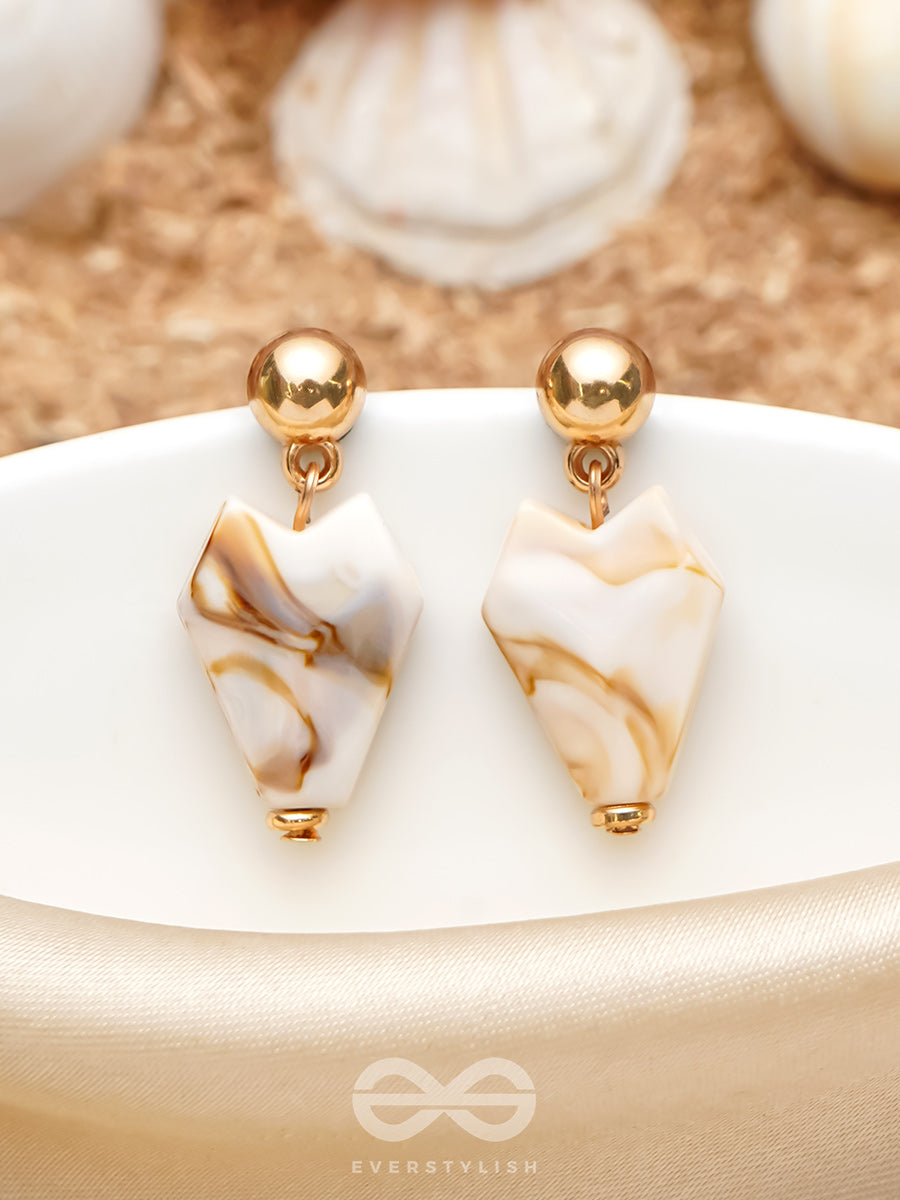 The Chic Shell- Golden Embellished Sandstone Earrings