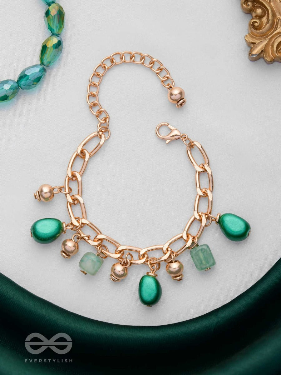 The Vibrant Vineyard - Golden Bold Bracelet